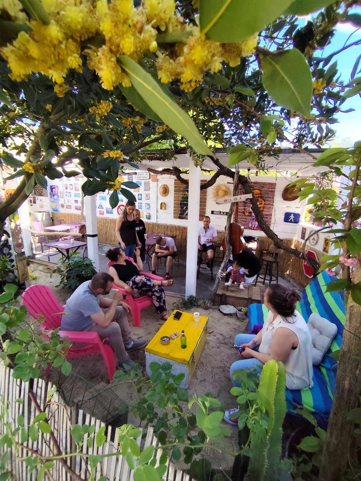 Houlala - Relais D'Etape - Chambres D'Hotes Pont-Eveque エクステリア 写真