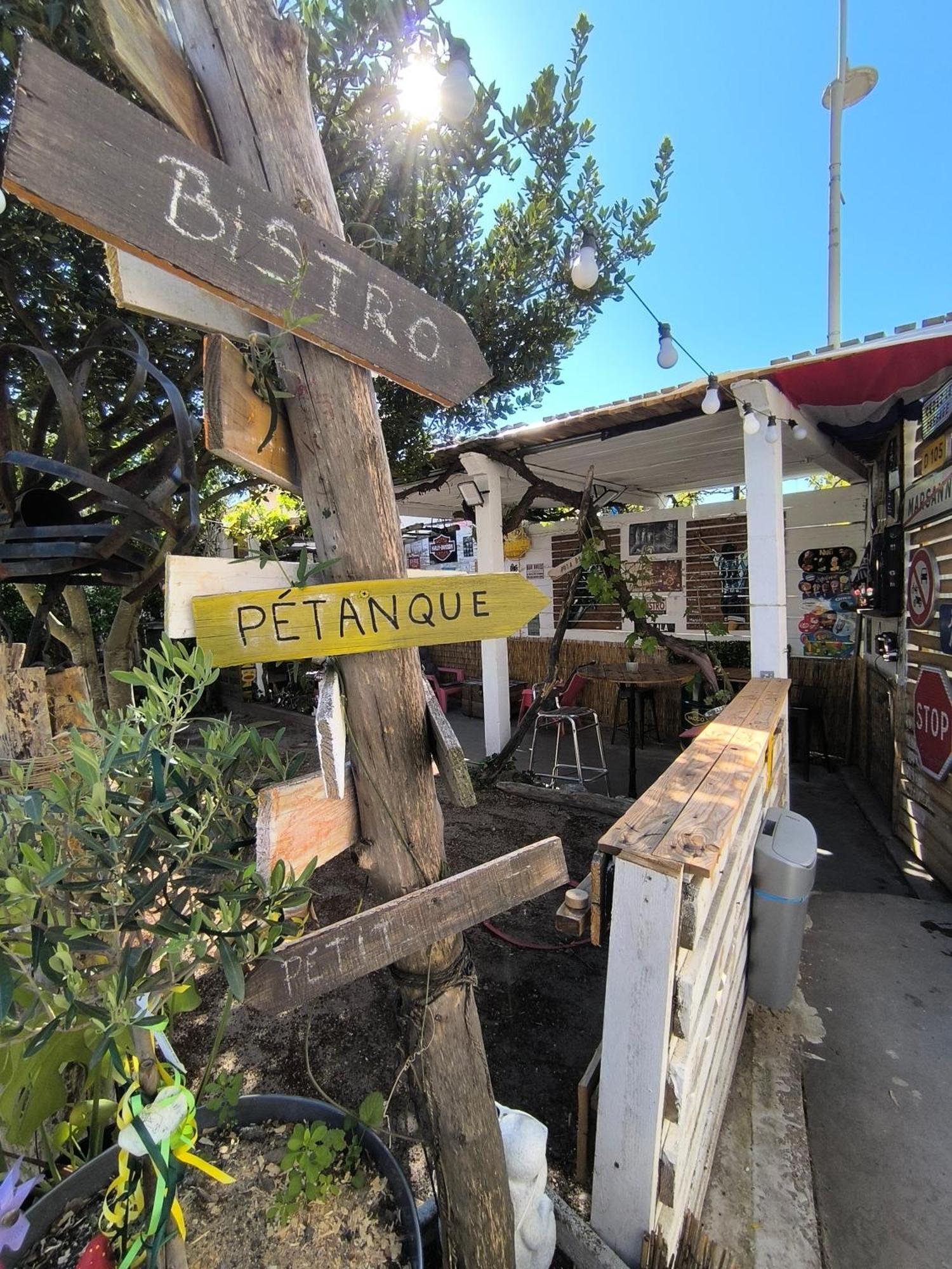 Houlala - Relais D'Etape - Chambres D'Hotes Pont-Eveque エクステリア 写真